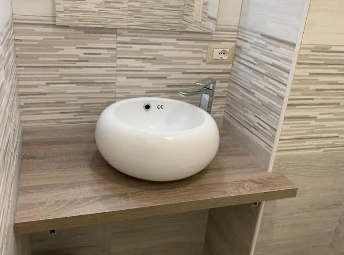 לינה וארוחת בוקר A Casa Di Lino רומא